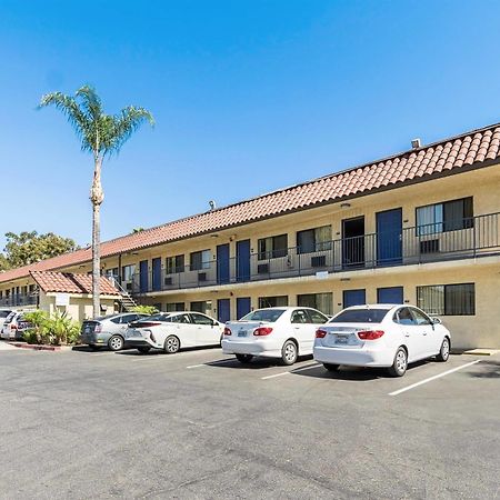 Motel 6 Riverside, Ca - Ucr East Exterior foto
